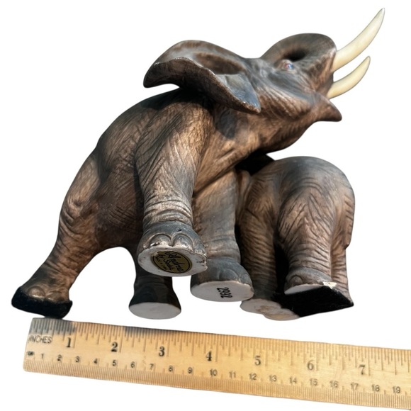 Elephant Family Andrea by Sadek 2992 Mother and Baby Trunk Up Precious - Picture 8 of 13